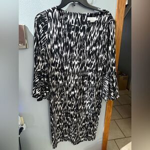 Calvin Klein Shift Dress Black White Multi Bell Sleeves Women's Size 10